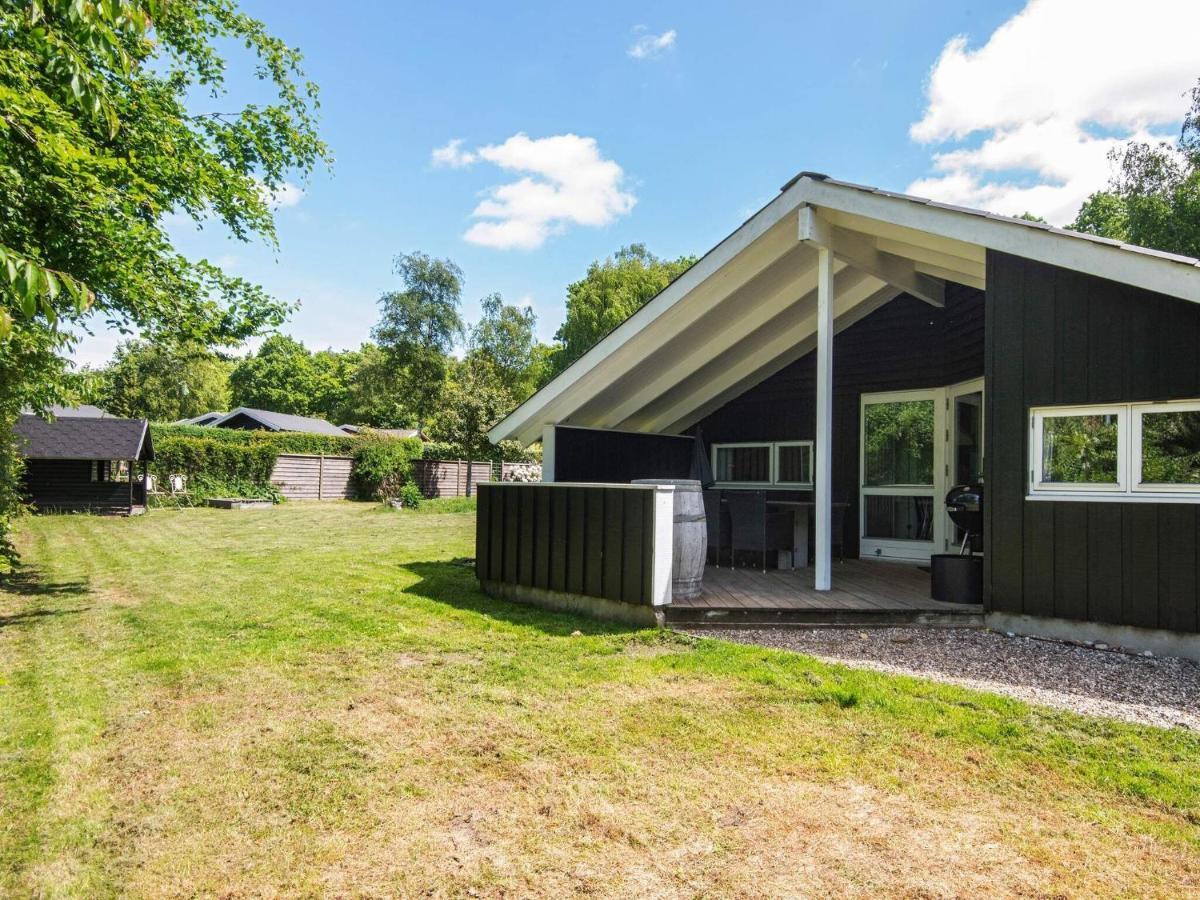 5 Person Holiday Home In B Rkop Egeskov  ภายนอก รูปภาพ